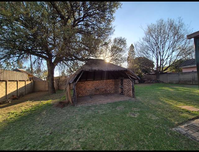 3 BEDROOM HOUSE FOR SALE IN STEELVIEW